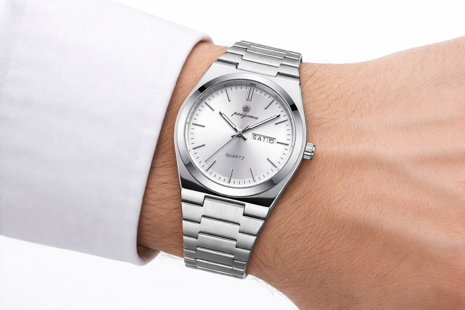 Crystal White Men's Wristwatch